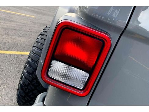Used 2020 Jeep Gladiator Rubicon AWD/4WD image 30