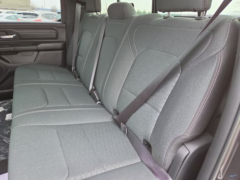 New 2026 RAM 1500 Express AWD/4WD image 17