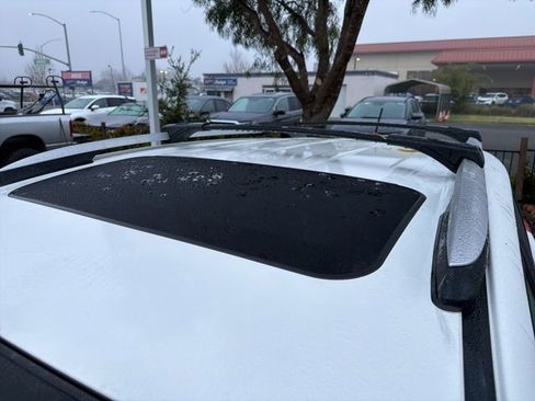 Used 2013 Toyota RAV4 XLE image 27