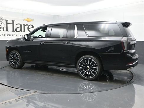 New 2026 Chevrolet Suburban High Country w/ LPO, Illumination Package image 31