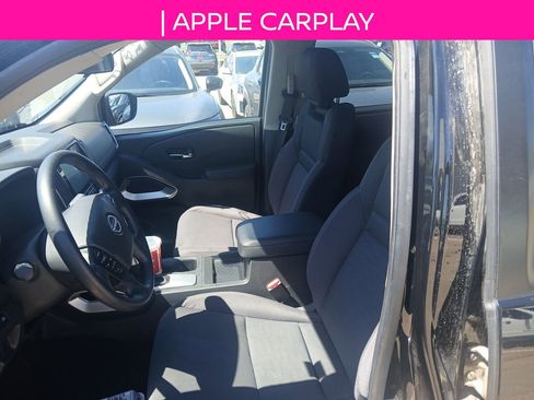 Used 2023 Nissan Frontier SV image 10