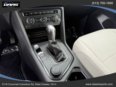 Used 2019 Volkswagen Tiguan SE AWD/4WD image 41