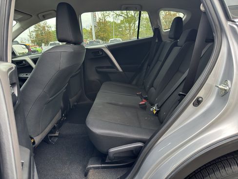 Used 2018 Toyota RAV4 LE w/ All Weather Liner Package image 20