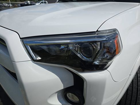 Used 2020 Toyota 4Runner SR5 Premium AWD/4WD image 35