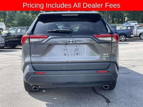 Used 2024 Toyota RAV4 XLE AWD/4WD image 4