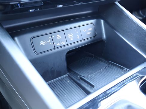 Used 2025 Hyundai Santa Cruz XRT AWD/4WD image 23
