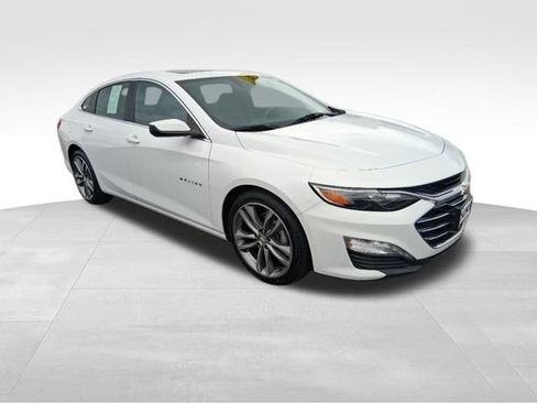 Used 2023 Chevrolet Malibu LT w/ Driver Confidence Package FWD image 3