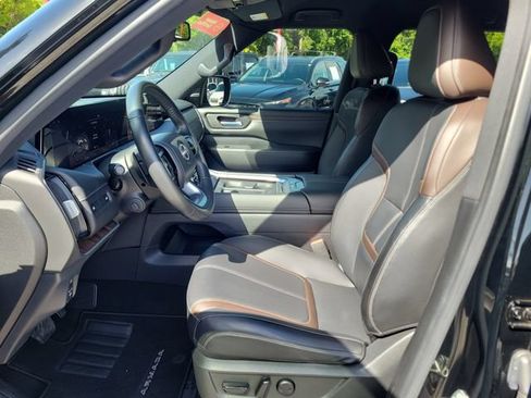 Certified 2025 Nissan Armada SL AWD/4WD image 20
