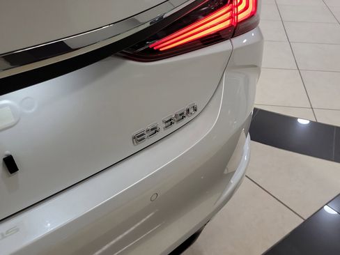 New 2025 Lexus ES 350 w/ Premium Package image 5