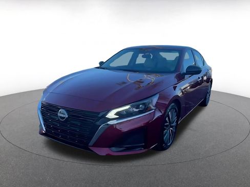 Used 2025 Nissan Altima 2.5 SV image 7