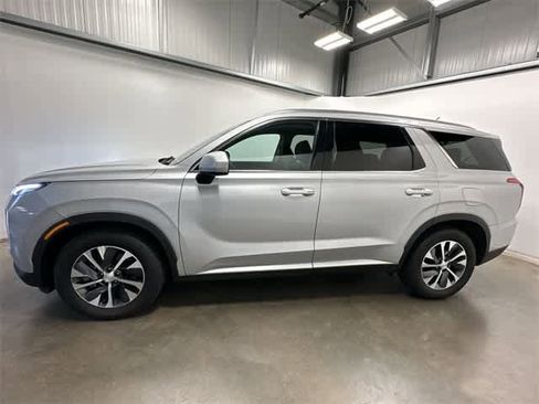 Used 2021 Hyundai Palisade SEL image 2