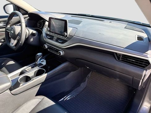 Used 2023 Nissan Altima 2.5 SR image 24