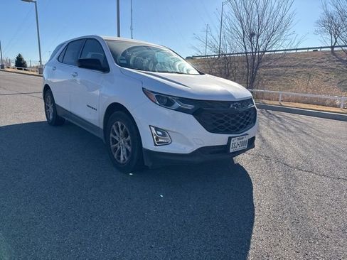 Used 2019 Chevrolet Equinox LT w/ LPO, Blackout Package image 2