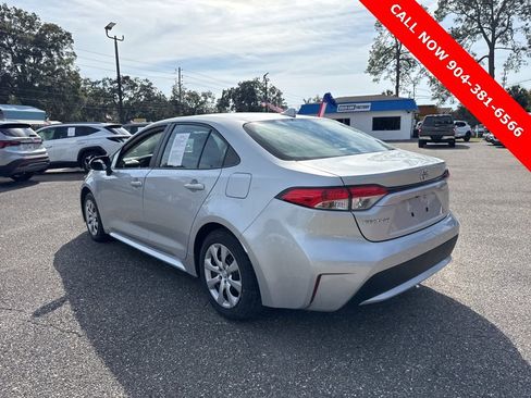 Used 2022 Toyota Corolla LE image 5