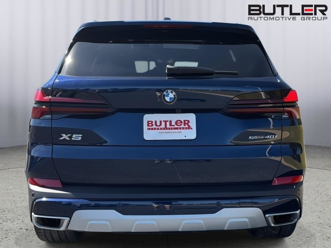 Used 2024 BMW X5 sDrive40i w/ Premium Package RWD image 5