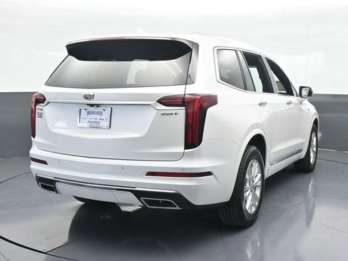 Used 2024 Cadillac XT6 Luxury image 5