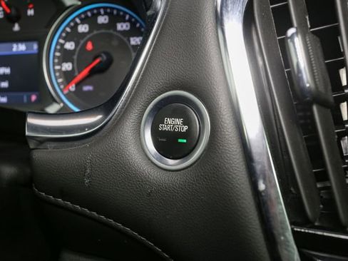 Used 2023 Chevrolet Traverse LT w/ Midnight/Sport Edition AWD/4WD image 30