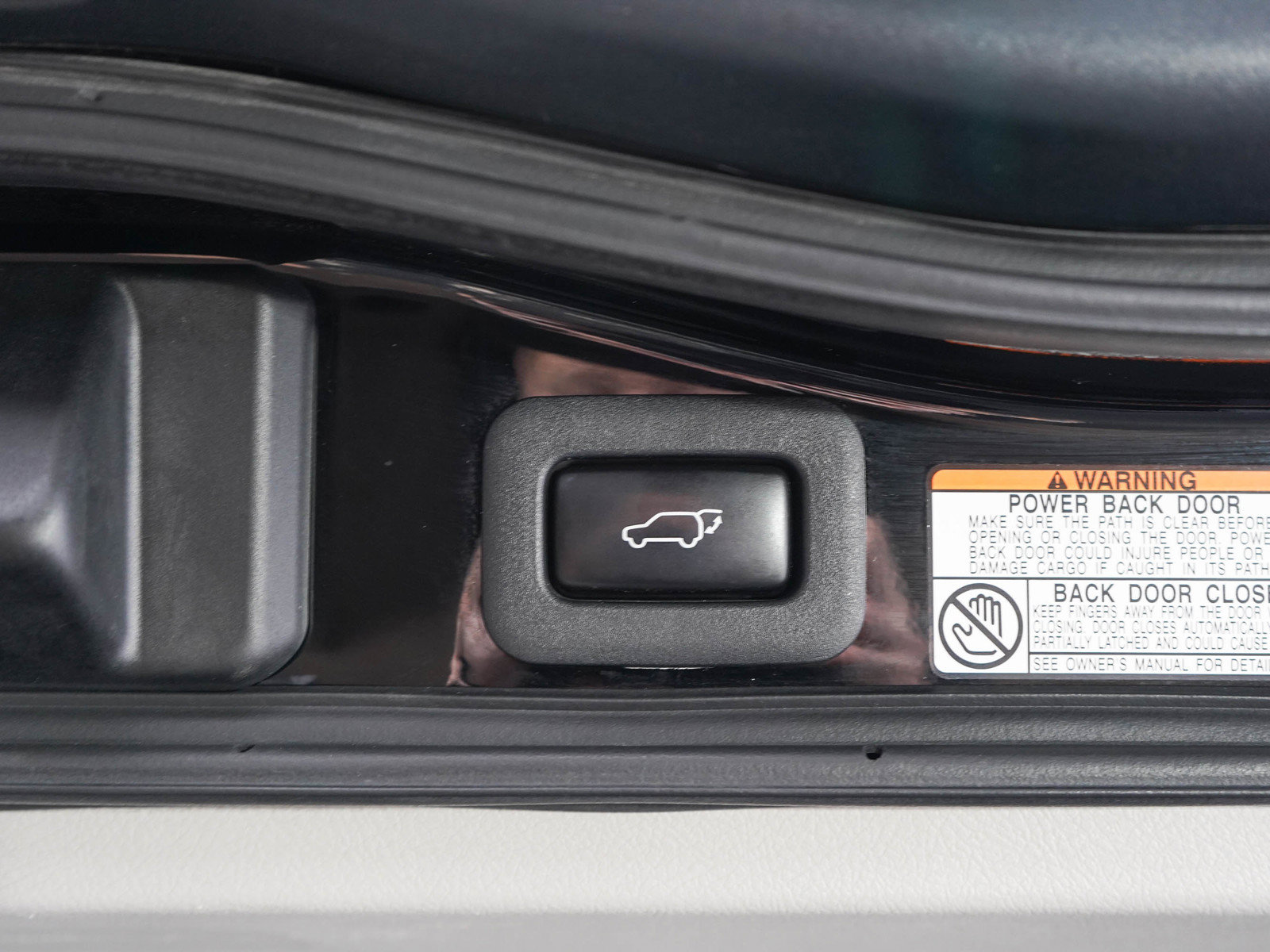 Used 2018 Lexus LX 570 4WD image 11
