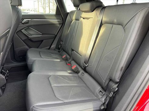 Used 2024 Audi Q3 2.0T Premium Plus image 17