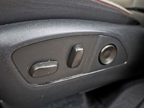 Used 2024 Chevrolet Traverse LT w/ Enhanced Driving Package image 13