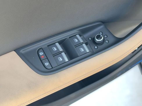 New 2025 Audi Q7 3.0T Prestige image 13