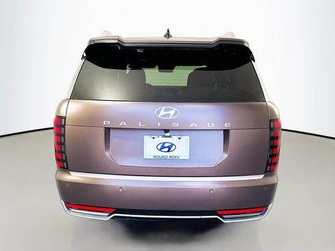 New 2026 Hyundai Palisade Calligraphy FWD image 6
