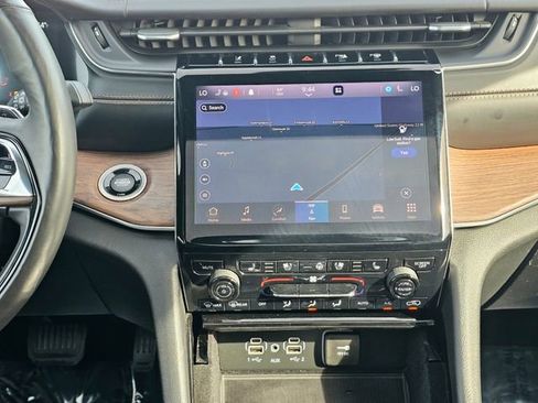 Used 2021 Jeep Grand Cherokee L Summit w/ Advanced Protech Group IV AWD/4WD image 36