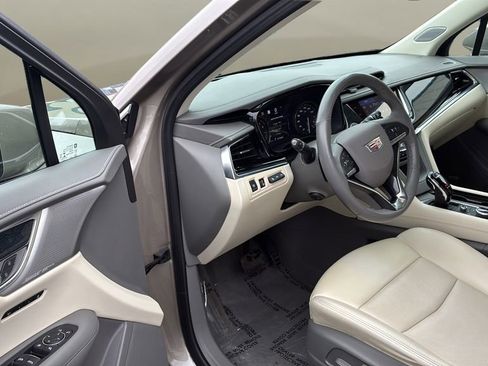 Certified 2022 Cadillac XT6 Premium Luxury w/ Technology Package image 14