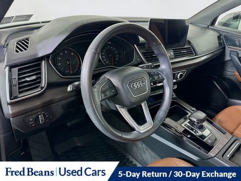 Used 2022 Audi Q5 2.0T Premium w/ Convenience Package image 11