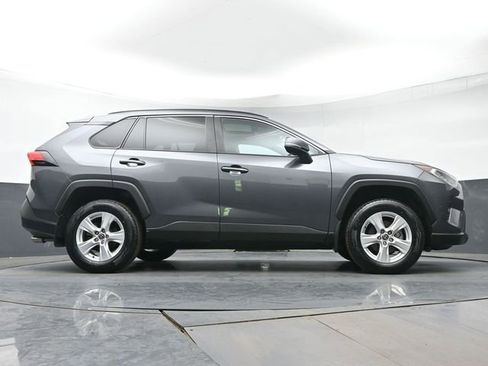 Used 2021 Toyota RAV4 XLE w/ Convenience Package AWD/4WD image 38