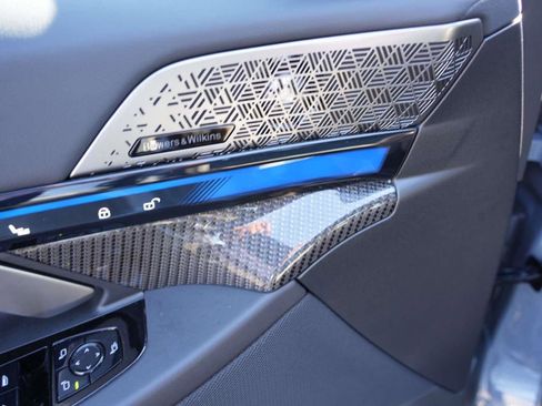 Used 2026 BMW M5 image 16