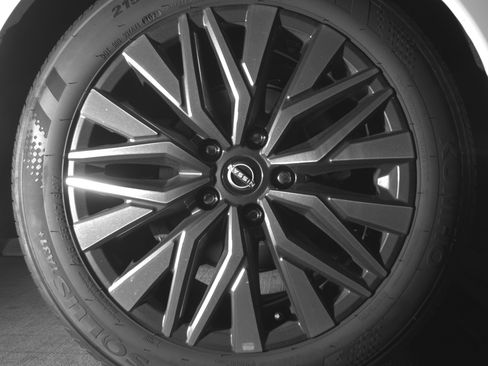 Used 2025 Nissan Altima 2.5 SV FWD image 15