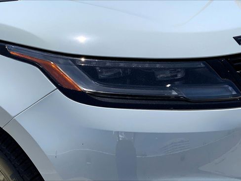 New 2026 Land Rover Range Rover Velar Dynamic SE image 16