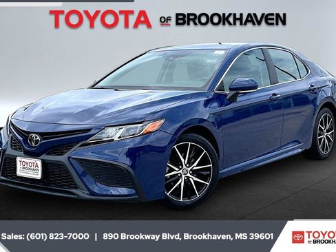 Used 2024 Toyota Camry SE FWD image 10
