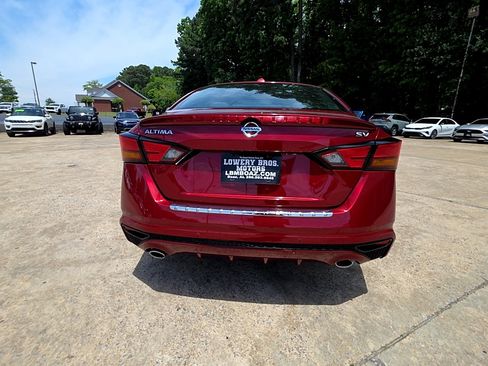 Used 2021 Nissan Altima 2.5 SV w/ SV Premium Package FWD image 6