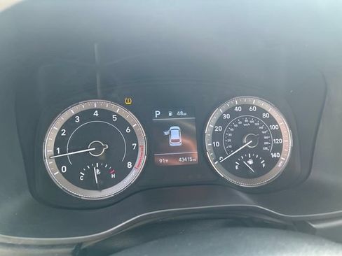 Used 2022 Hyundai Venue SE w/ Cargo Package FWD image 7