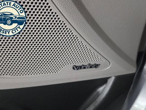 Used 2017 Hyundai Elantra Limited w/ Limited Ultimate Package 05 FWD image 28