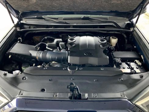Used 2024 Toyota 4Runner Limited RWD image 30