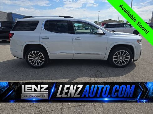 Used 2022 GMC Acadia Denali w/ GMC Pro Grade Package AWD/4WD image 1