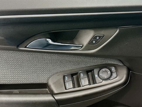 Used 2025 Chevrolet TrailBlazer LT image 15