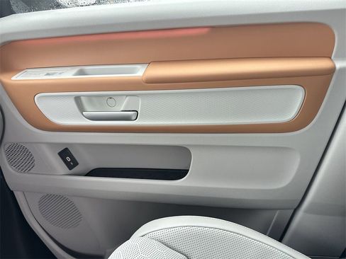 New 2025 Volkswagen ID. Buzz 1st Edition image 24