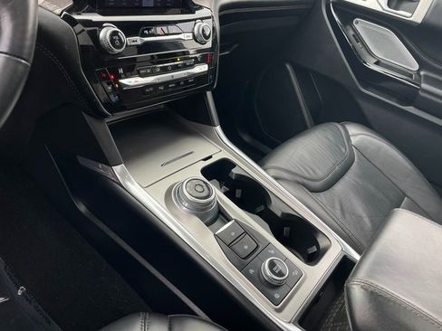 Certified 2021 Ford Explorer Platinum w/ Equipment Group 601A image 28