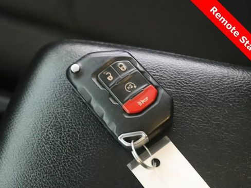 Used 2020 Jeep Wrangler Unlimited Sport AWD/4WD image 3
