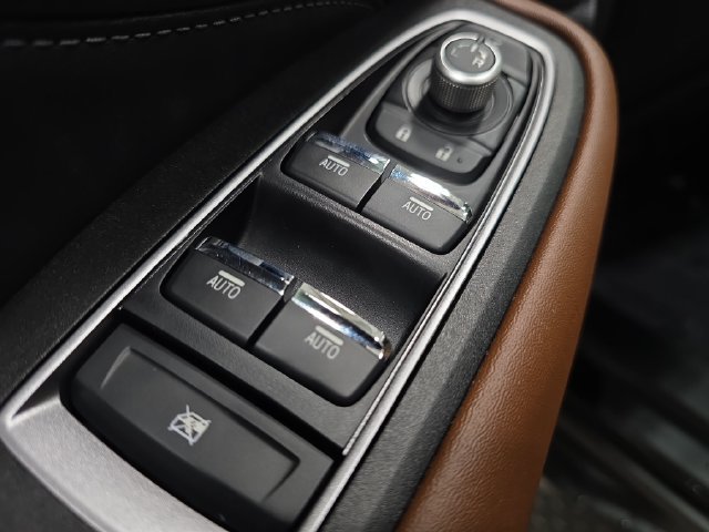 Used 2024 Subaru Outback Touring AWD/4WD image 27