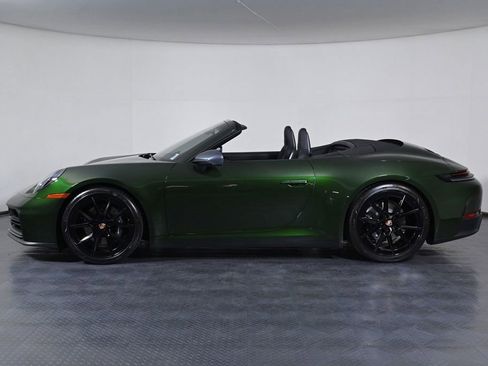 Used 2026 Porsche 911 Carrera T RWD image 2