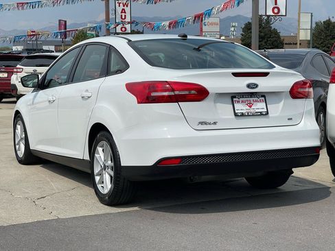 Used 2018 Ford Focus SE FWD image 7