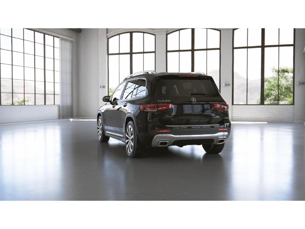 Certified 2023 Mercedes-Benz GLB 250 image 28