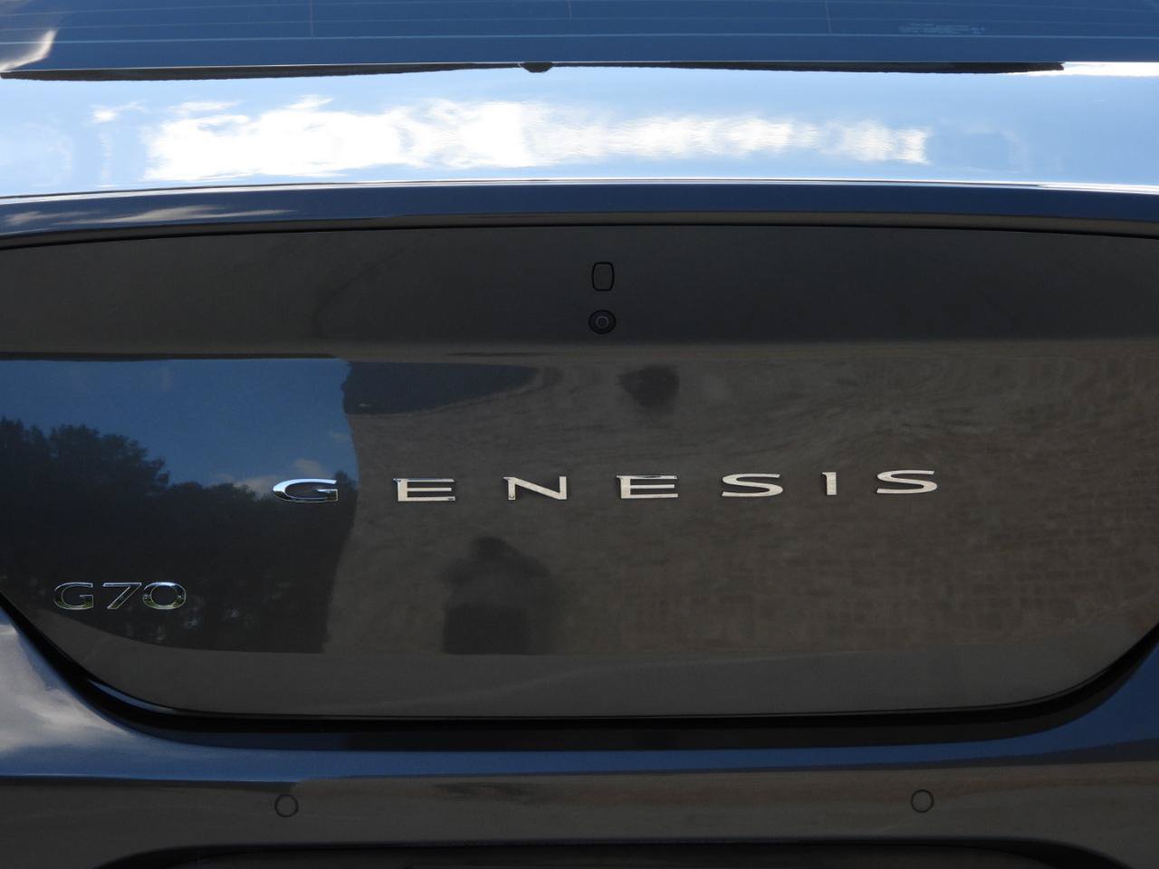 Used 2023 Genesis G70 2.0T w/ Sport Prestige Package RWD image 40