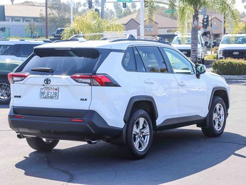 Used 2024 Toyota RAV4 XLE FWD image 4