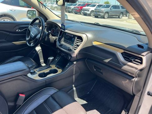 Used 2017 GMC Acadia Denali w/ Technology Package AWD/4WD image 34